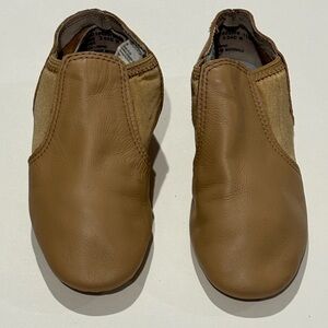 Revolution Beige Leather Slip-On Split Sole Jazz Shoe